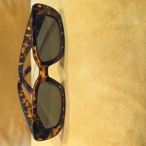 Sunglasses - Brown
